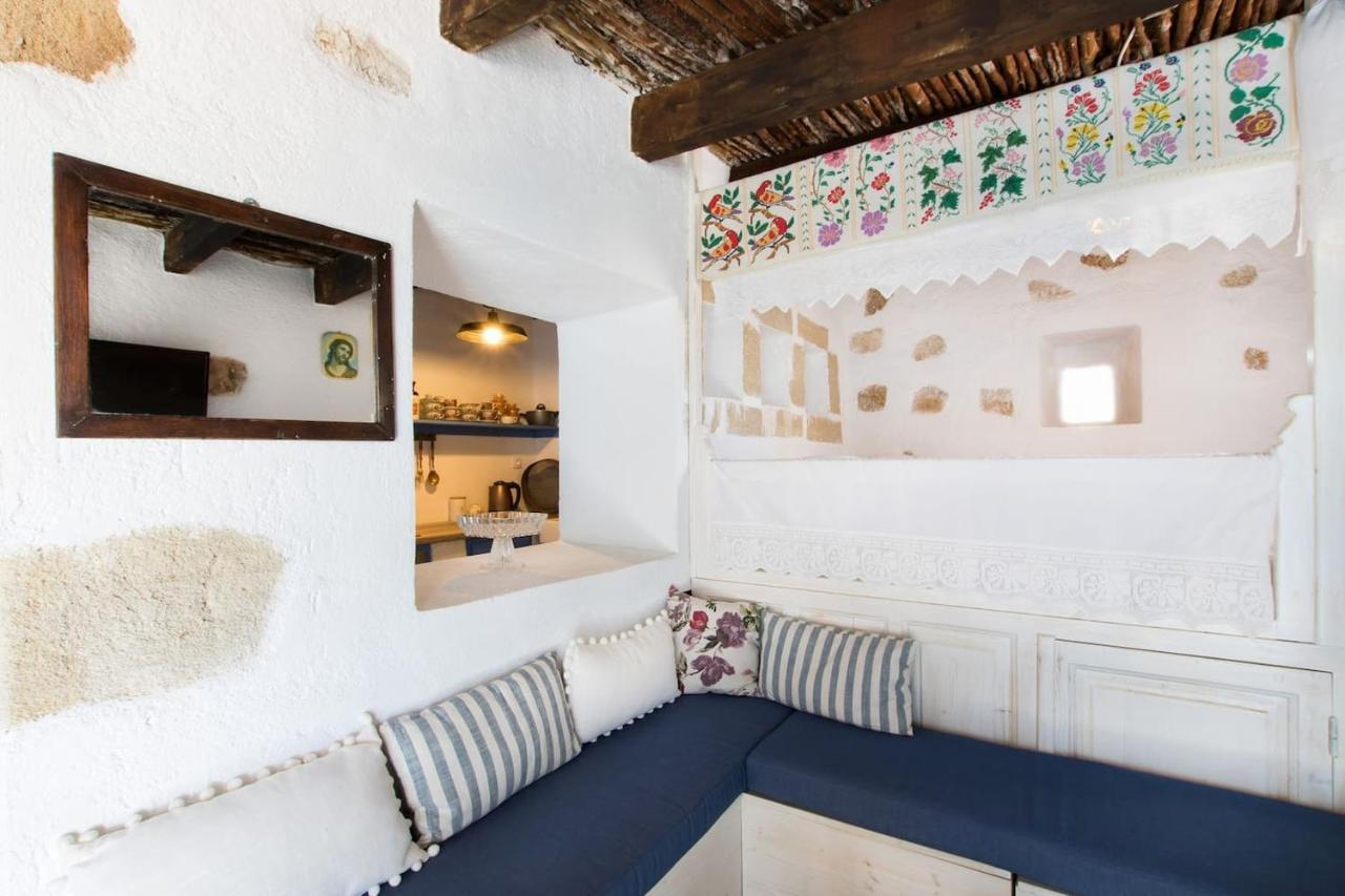 Vatha Traditional Cottage With A View Menetaí Екстериор снимка