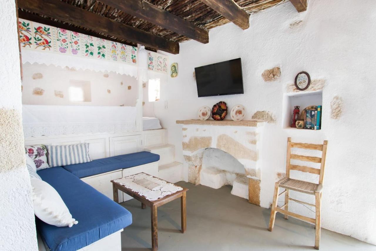 Vatha Traditional Cottage With A View Menetaí Екстериор снимка